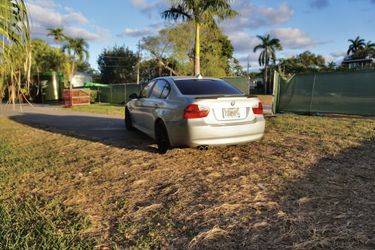 2006 BMW 325i