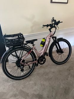 Aventon Level.2 Step-Through E-Bike - Excellent Condition - Only 286 Miles