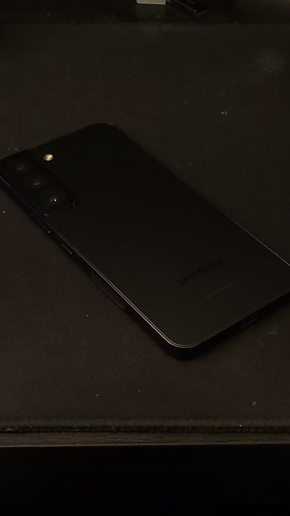 Samsung S22