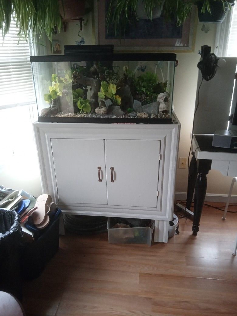 90 Gallon Fish Tank New. Comes With Two Filters Rocks Pumps Everything You Need For A Tank And Homemade Stand Really Strong . Better The Best