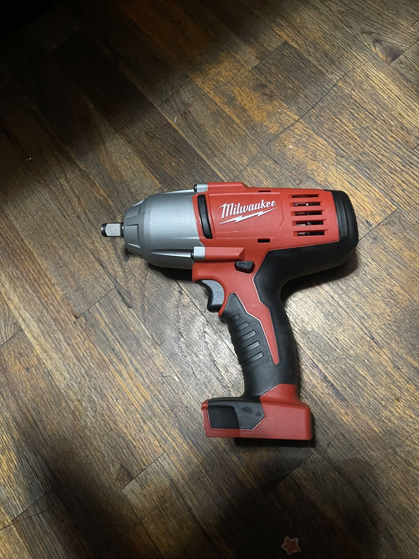 Milwaukee 1/2 Impact Wrench M18 $130 Firm Price. 🔥TOOL ONLY 🔥pick Up In Van Nuys