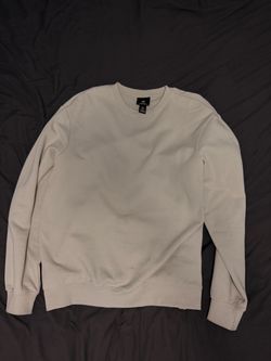 H&M Light Grey Crewneck Sweatshirt