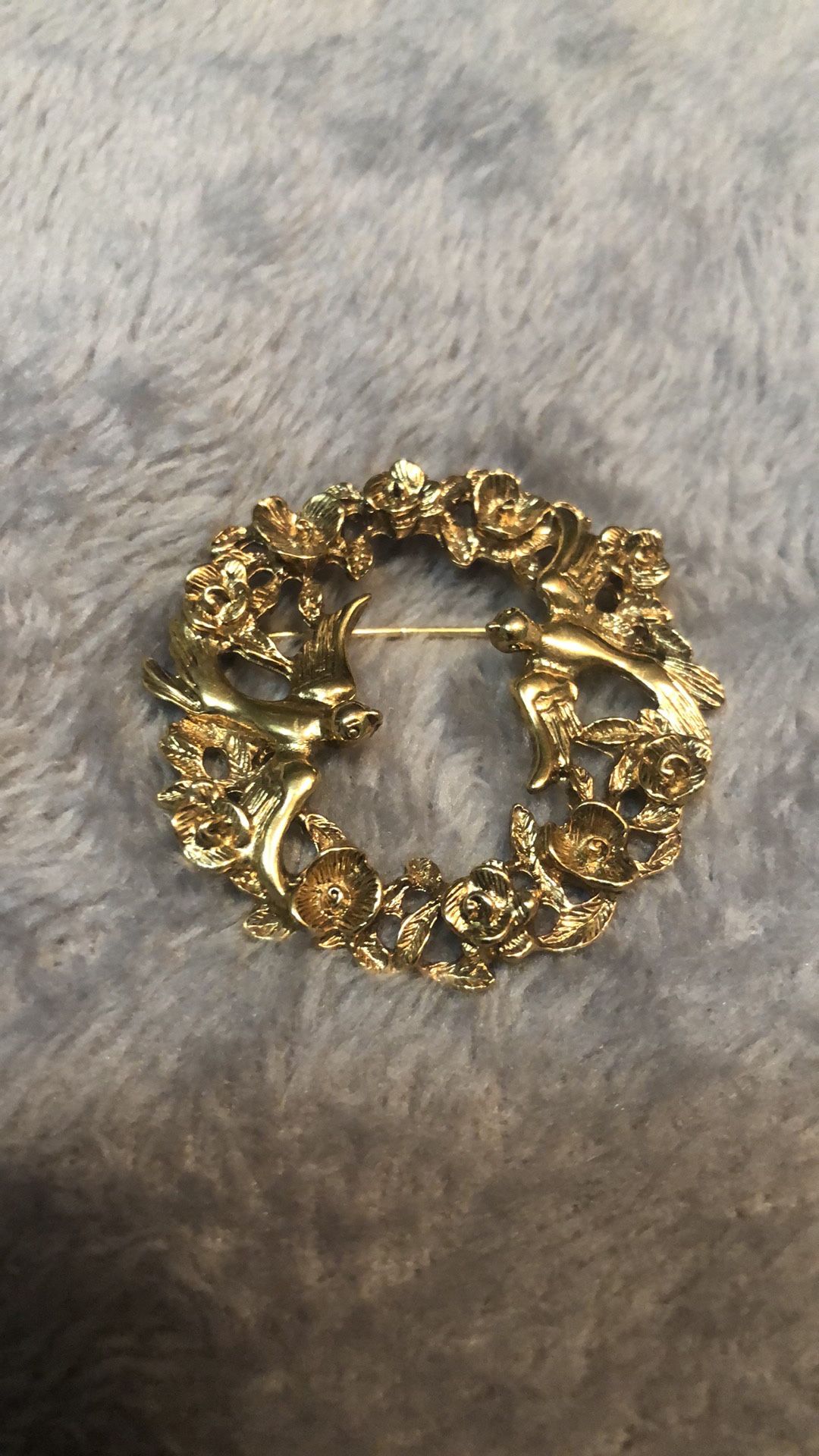 Gold Fashion Pin Floral Wreath W Birds Brooch 