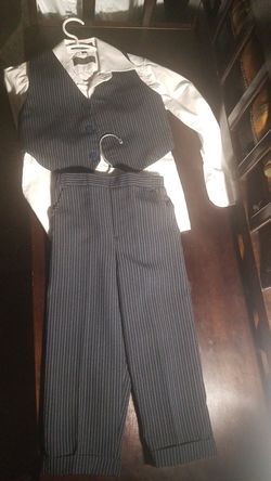 Blue pin striped dress suit size 3