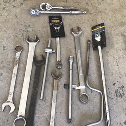 Snap on, Mac, craftsman, Power torque ,Proto, ratchets are $40 Each..slide Hammer $40..Everything Else 20$ Each..