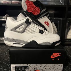Air Jordan 4 Retro