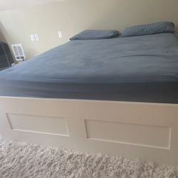 Queen Storage Frame Bed 