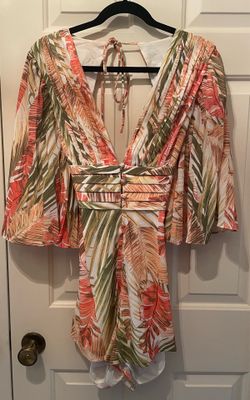 Chicways Small Tropical Palm Leaf Print Deep V-Neck Cutout Bell Sleeve Romper