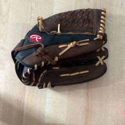 Barley Used Rawlings Glove Left Hand 13 Inch