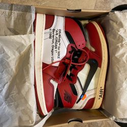 Off white Chicago Jordan 1