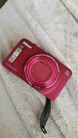 Nikon coolpix s9700