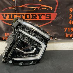 CHEVY TAHOE 2025 RH HEADLIGHT OEM