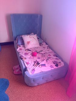 Toddler bed & Frame Included