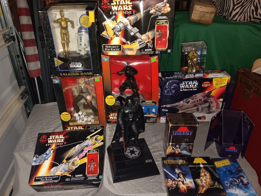 Bulk Of Star Wars Toys , Collectibles
