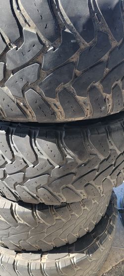 35x12.50x20 Toyo Mts