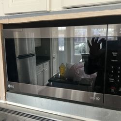 LG Microwave Oven