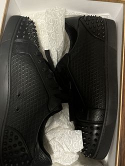 Christian Loub Size 15