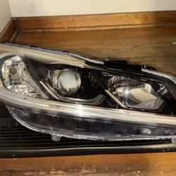 2016-2017 Honda Accord Sedan RIGHT/PASSENGER/RH Halogen w/ LED Headlight OEM