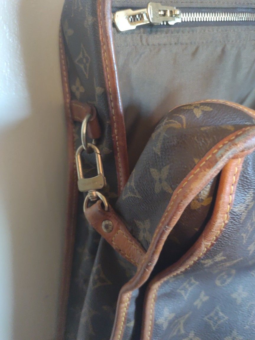 Louis Vuitton Garment Bag LV for Sale in Albuquerque, NM - OfferUp