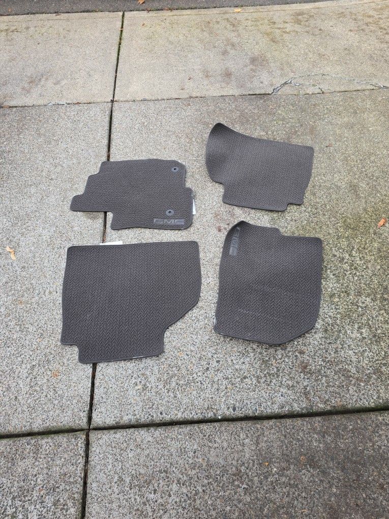 GMC Floor RUGS