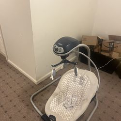 Baby Rocking Chair/crib