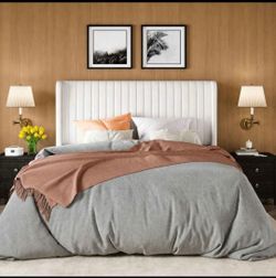 Queen Size Velvet Bed Frame/Vertical Channel Tufted Wingback Headboard/Upholstered Platform Bed/Strong Wooden Slats/No Box Spring Needed/Easy Assembly