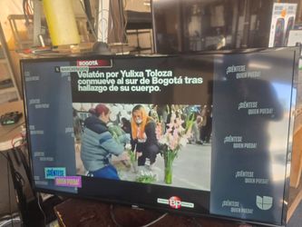 40" smart TV