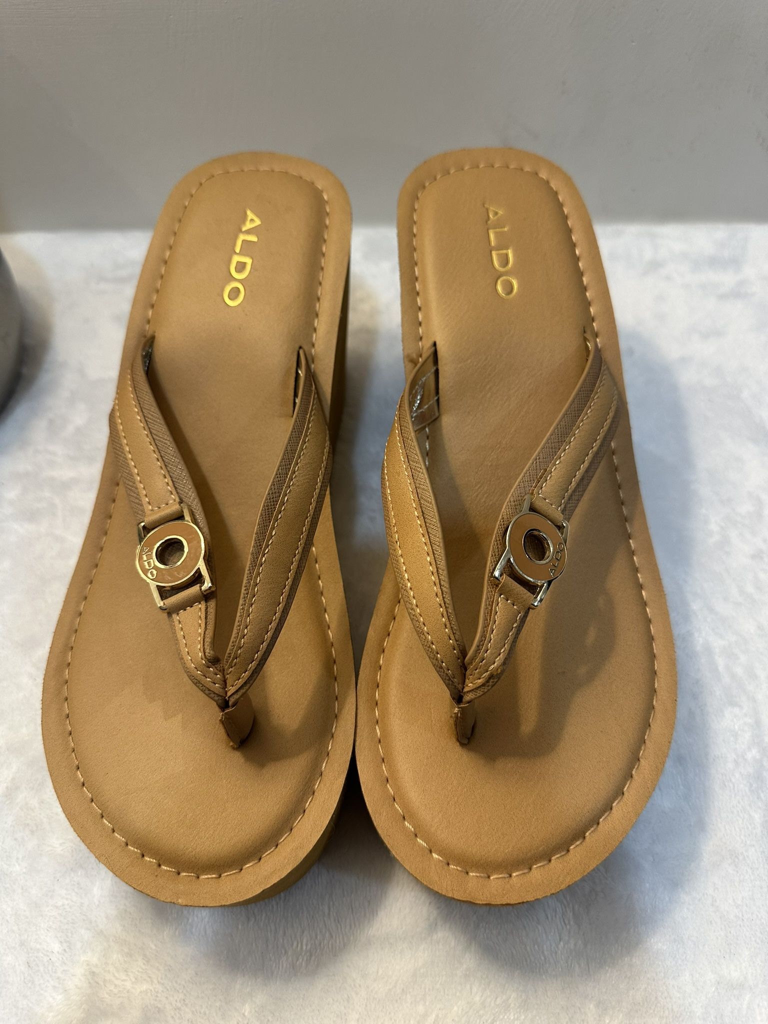 Aldo Wedges