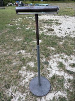 Table saw roller stand