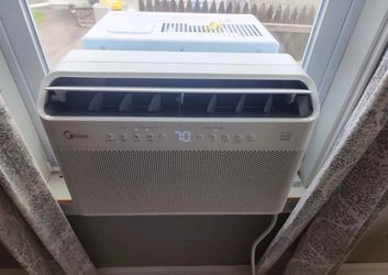 Midea air conditioner 8,000 BTU