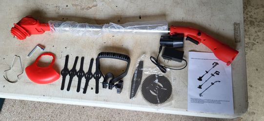 New Battery Operated Weedeater With Extra Blades, Extends to 48 inches