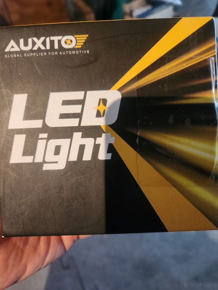 Auxito LED Headlight