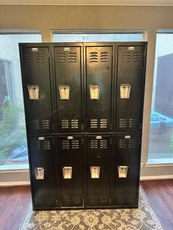 Vintage Superior Lockers 6’ X 4’