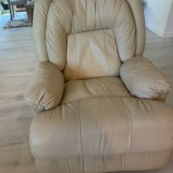 Leather Cream/Beige Reclining chair