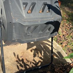 Rotating Compost Bin