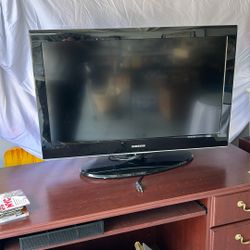 37” Samsung TV 