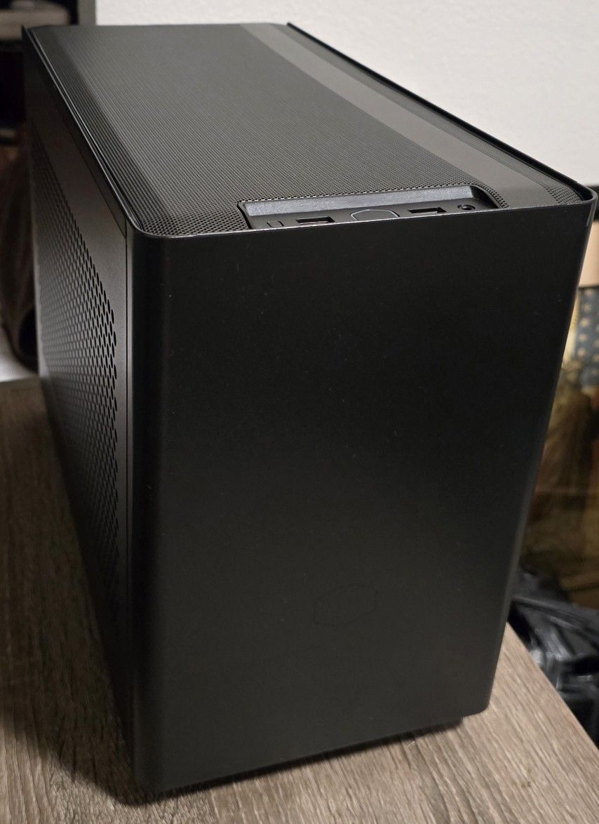 New !! Cooler Master Masterbox Mini ITX PC Case
