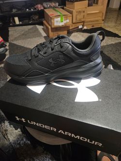 Under armor men’s shoes size 11