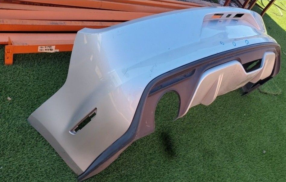 2015 - 2017 FORD MUSTANG REAR BUMPER
COVER LOWER VALANCE USED OEM. NCF