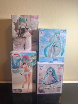 Hatsune Miku Figures 20$ each