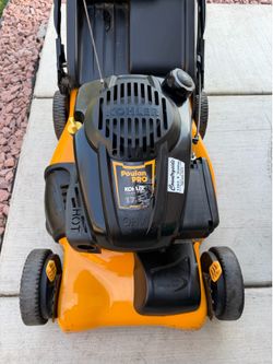 Self propelled lawnmower