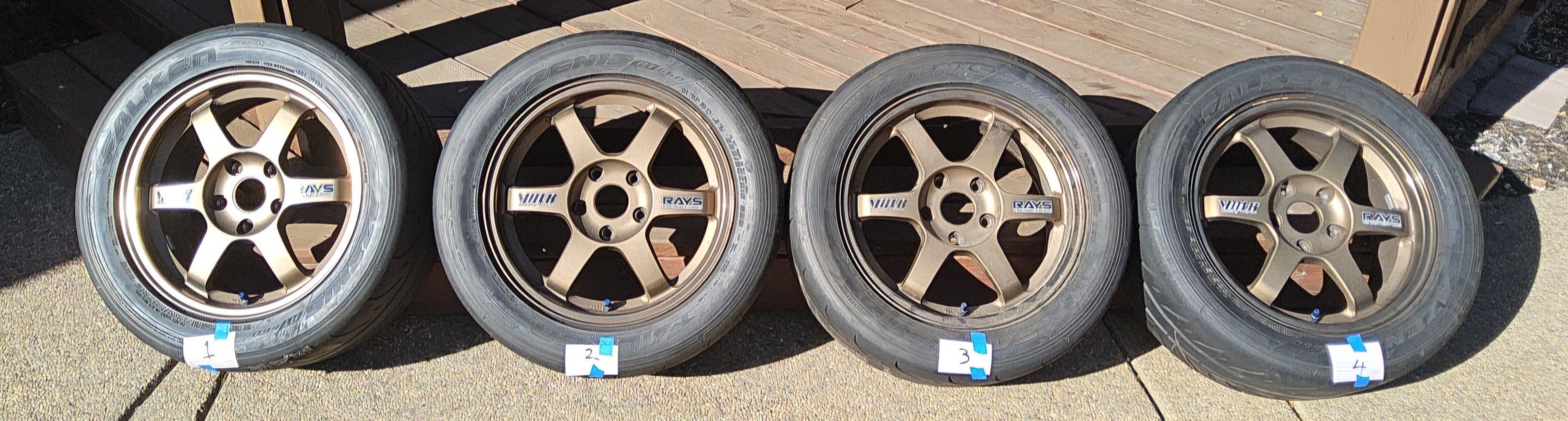 VOLK TE37 (16x7, 5x114.3 +42 offset)