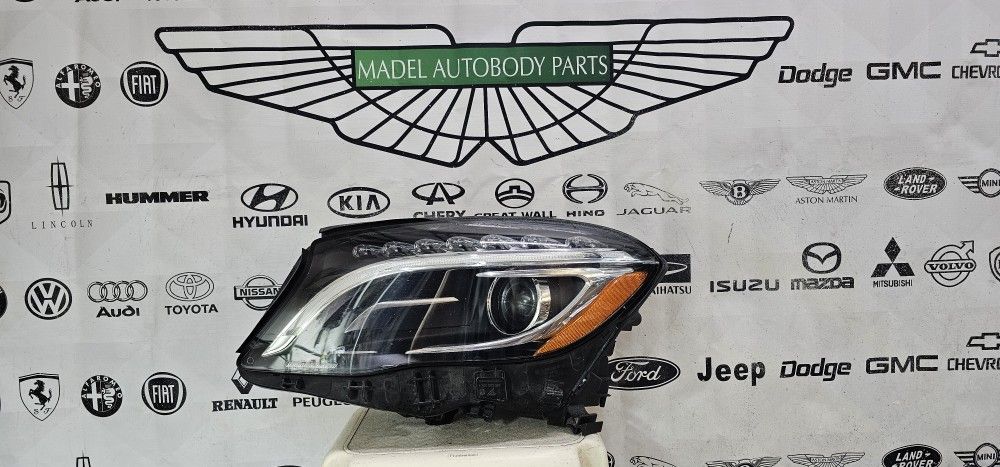 2015-2017 MERCEDES BENZ GLA250 GLA45 XENON HID HEADLIGHT OEM- LEFT DRIVER SIDE