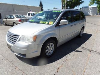 2010 Chrysler Town And Country