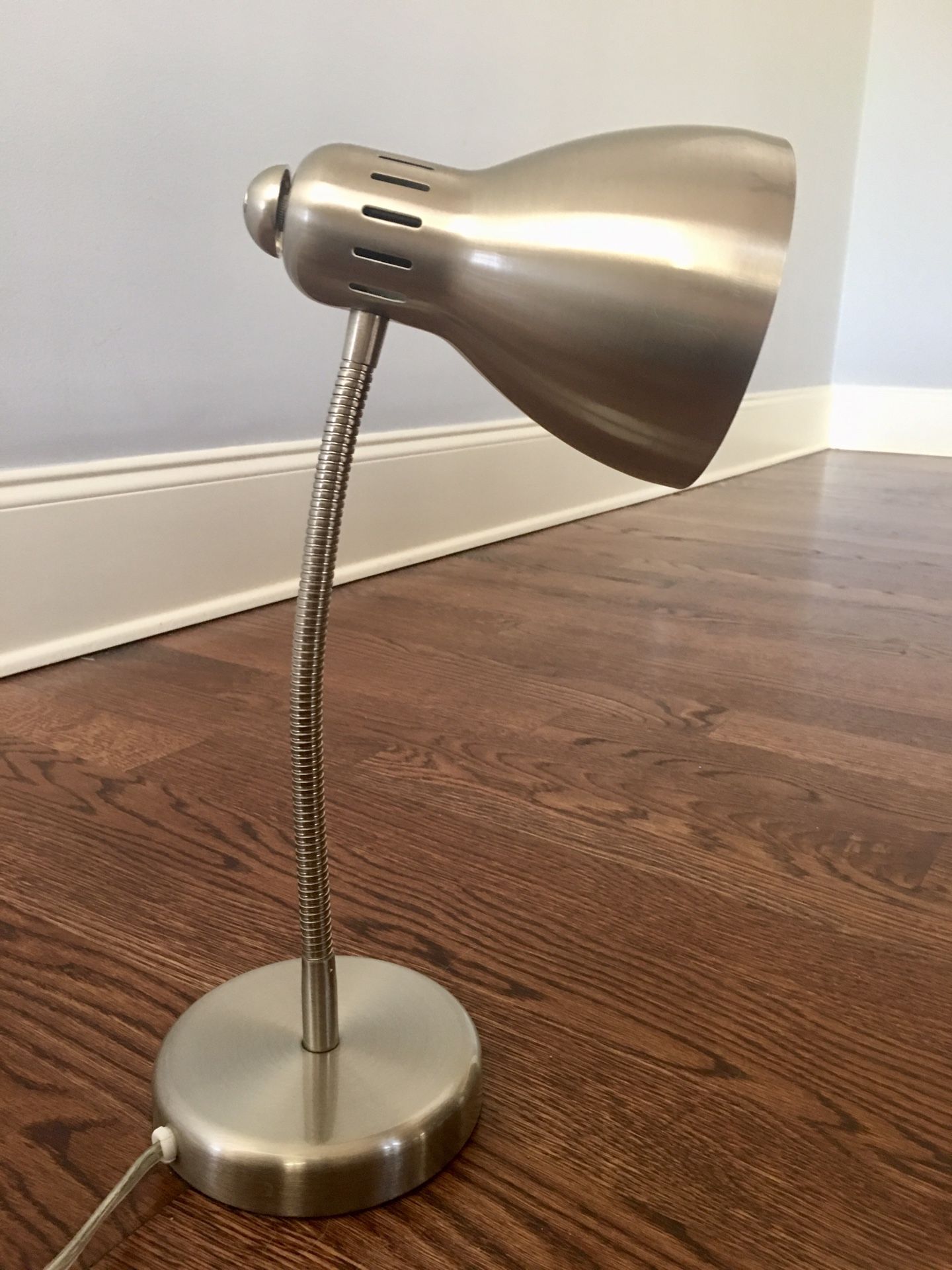 Desk lamp - brushed steel with bendable gooseneck