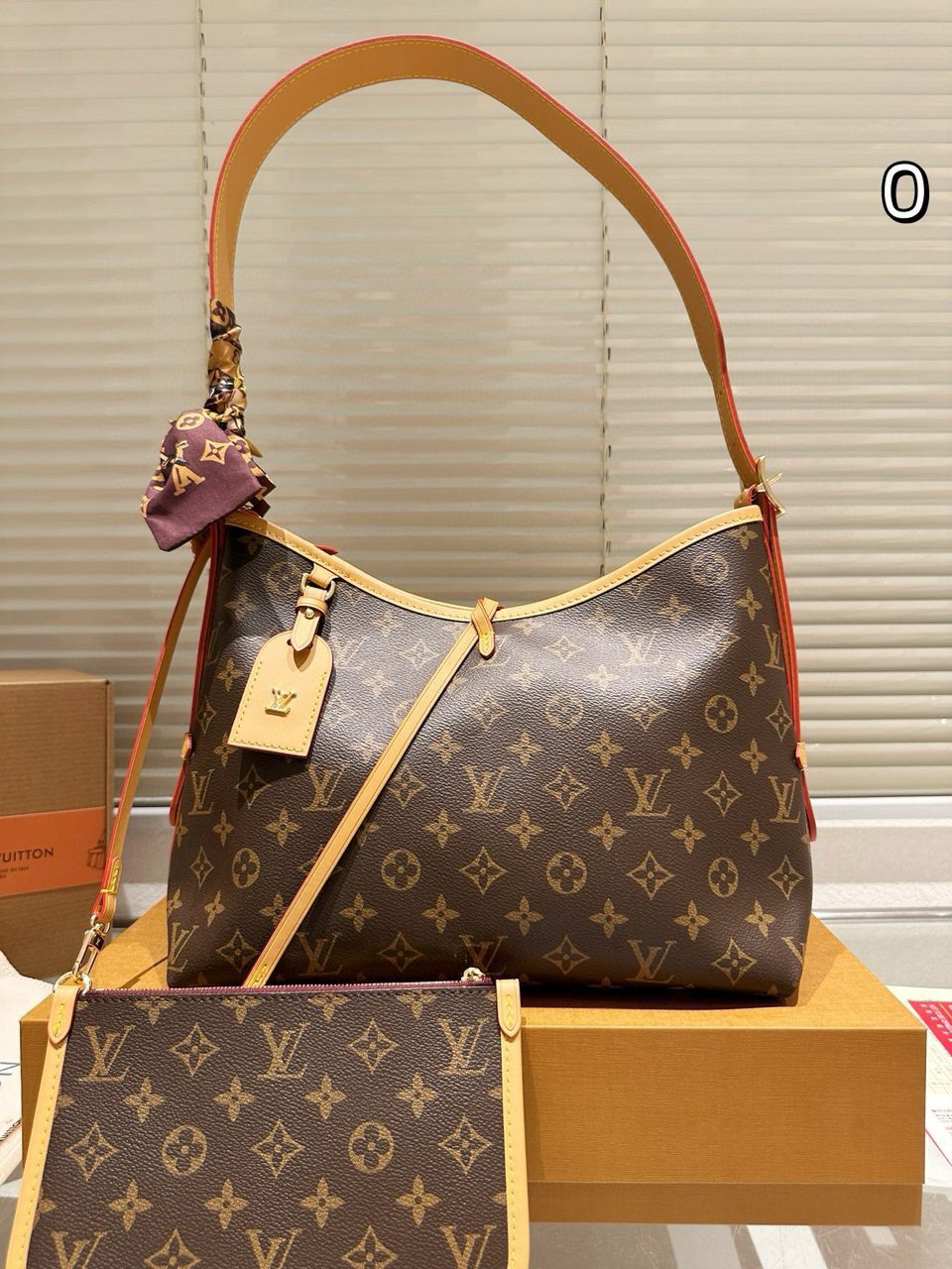 Woman’s Larger Carry Bag