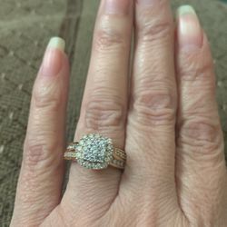 10k Solid Diamond Yellow Gold 1.00CTW White Diamond Ring 