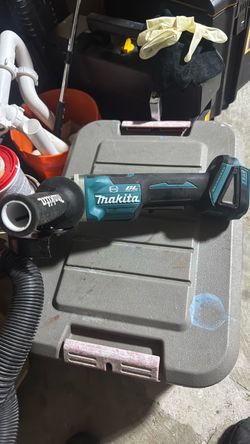 Makita Brushless Cordless Cut-Out Tool
