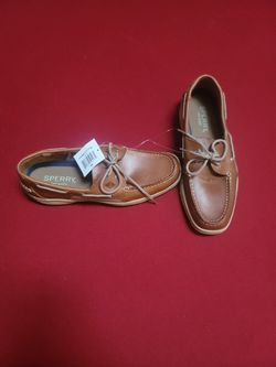SPERRY BOAT SHOES