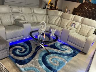 Elegante  sectional en liquidación solo este fin de semana,desde solo $1799
